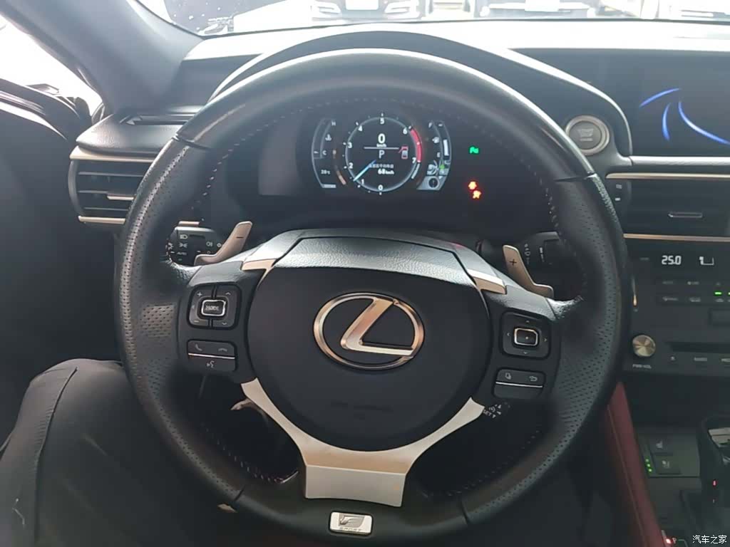 Lexus RC, 2017 11