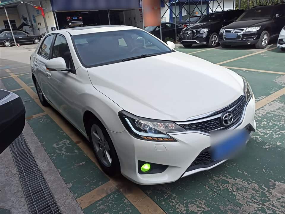 Toyota Reiz