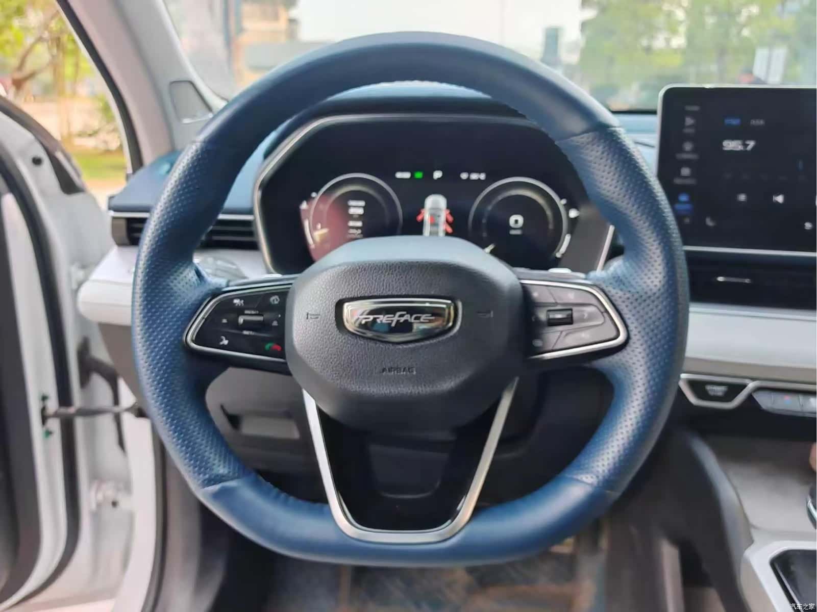 Geely Preface, 2022 8