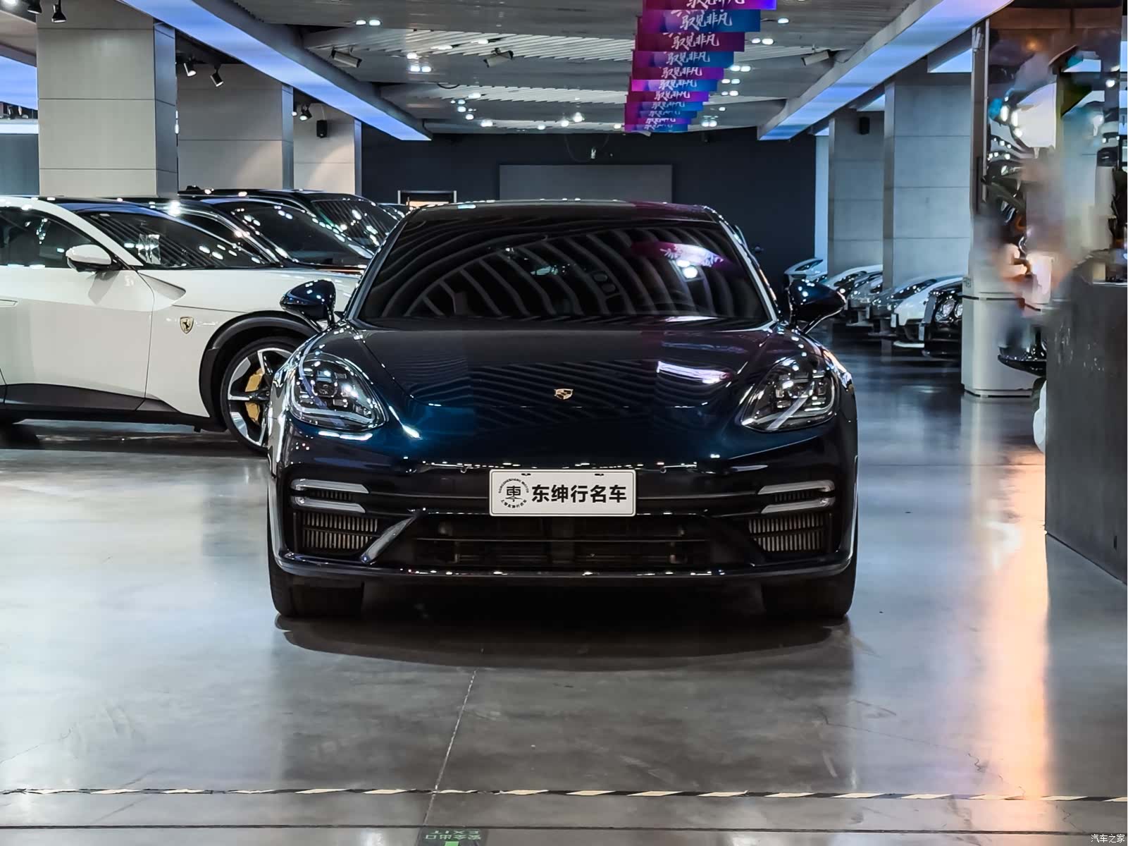 Porsche Panamera, 2022 2