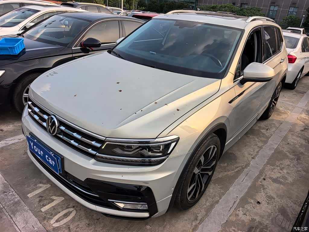 Volkswagen Tiguan L, 2021 1