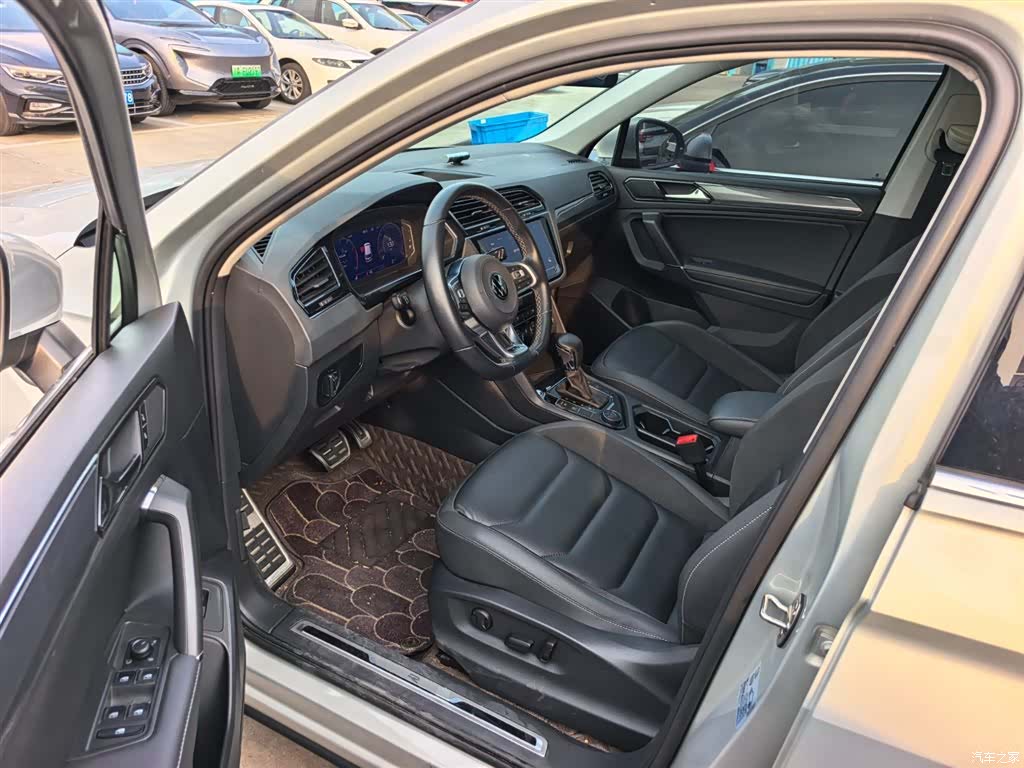 Volkswagen Tiguan L, 2021 8