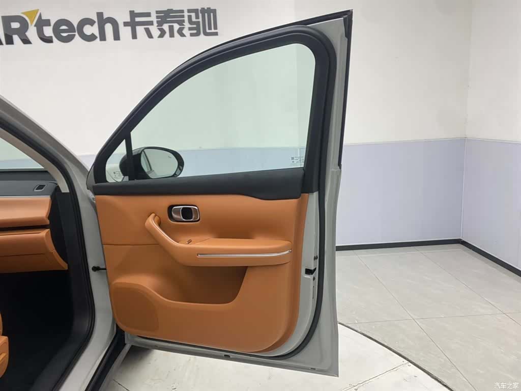 Leapmotor C10, 2025 28