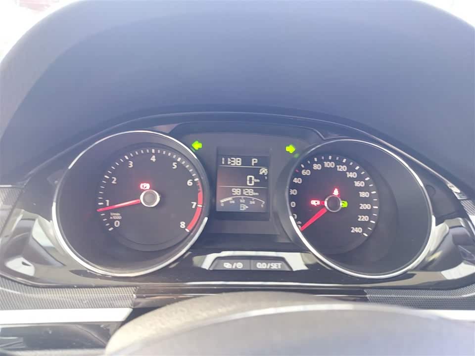 Volkswagen C-TREK Wei Collar