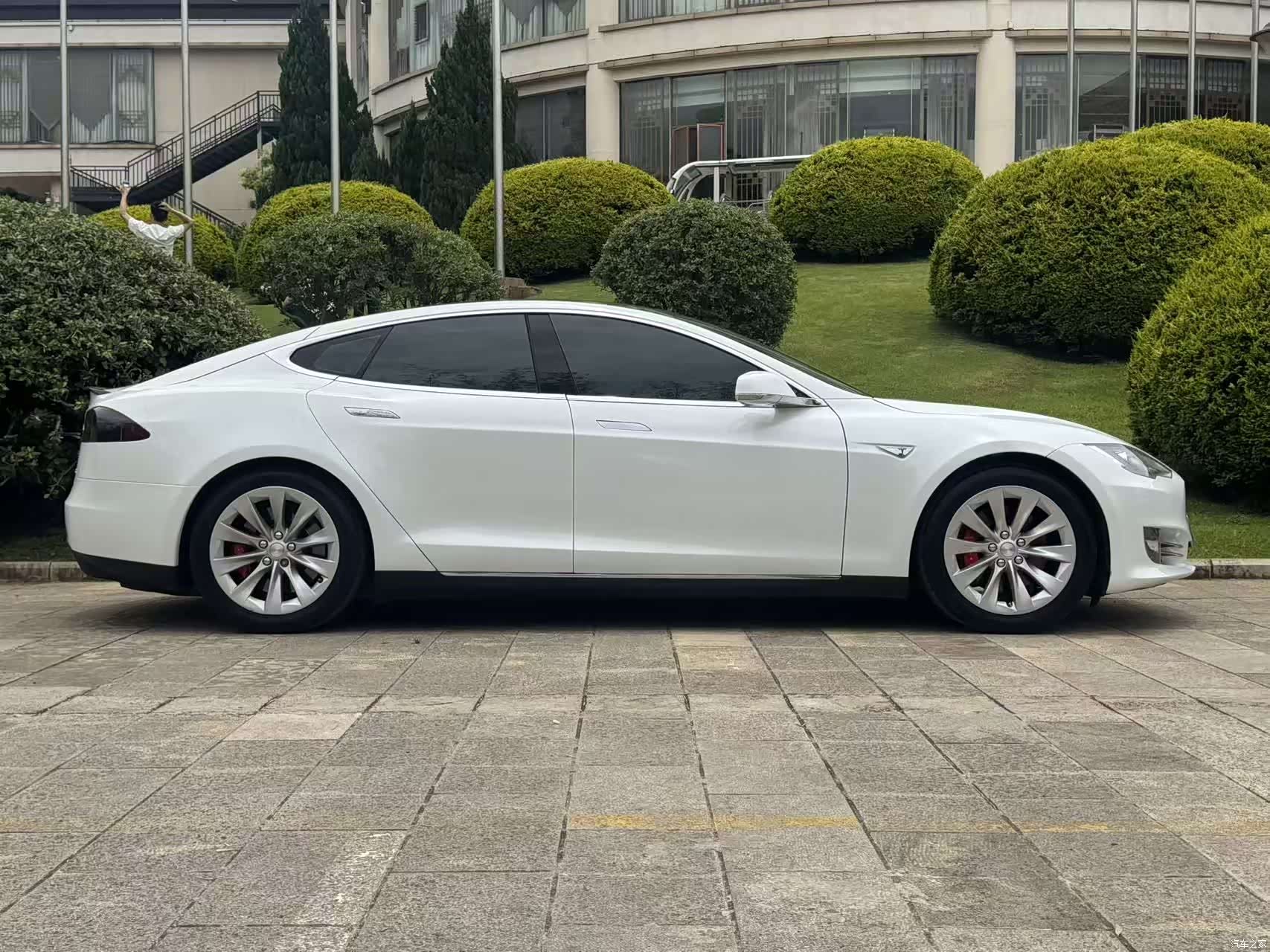 Tesla Model S, 2014 все фото