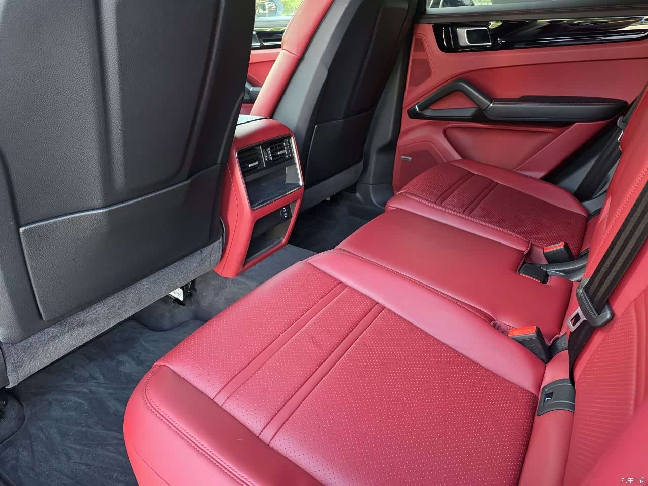 Porsche Cayenne, 2021 12