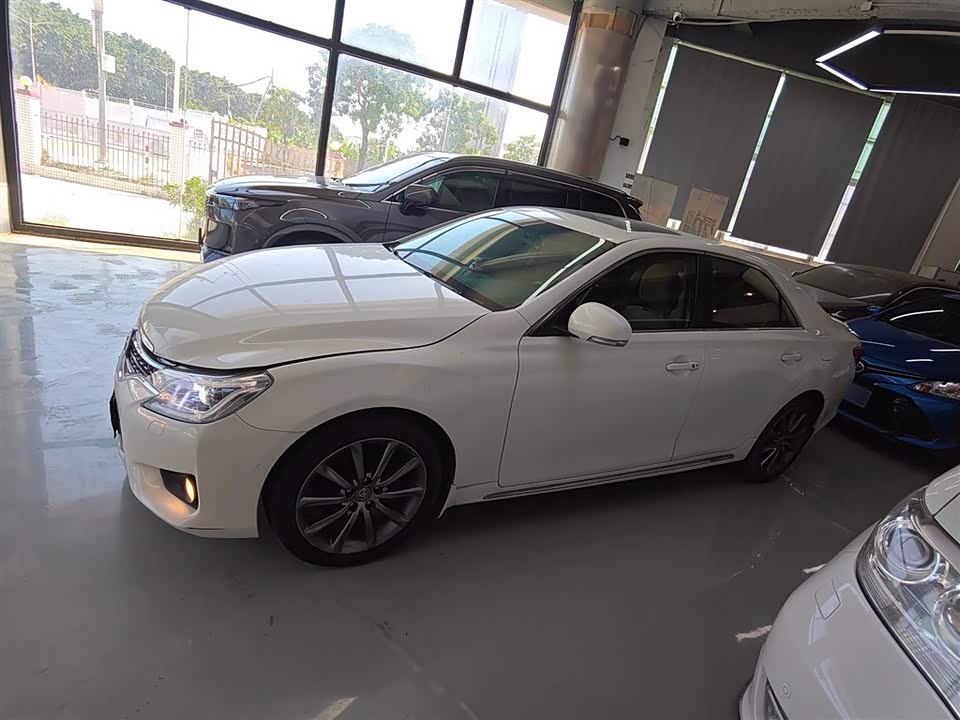 Toyota Reiz Toyota Reiz