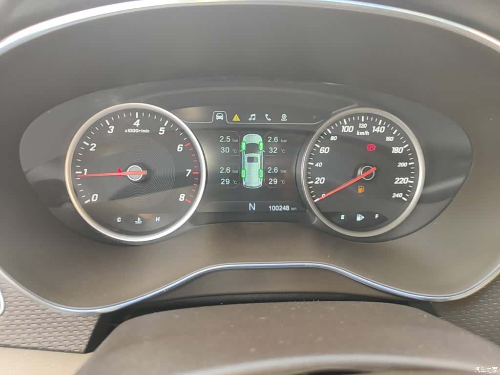 Wuling 730, 2017 12