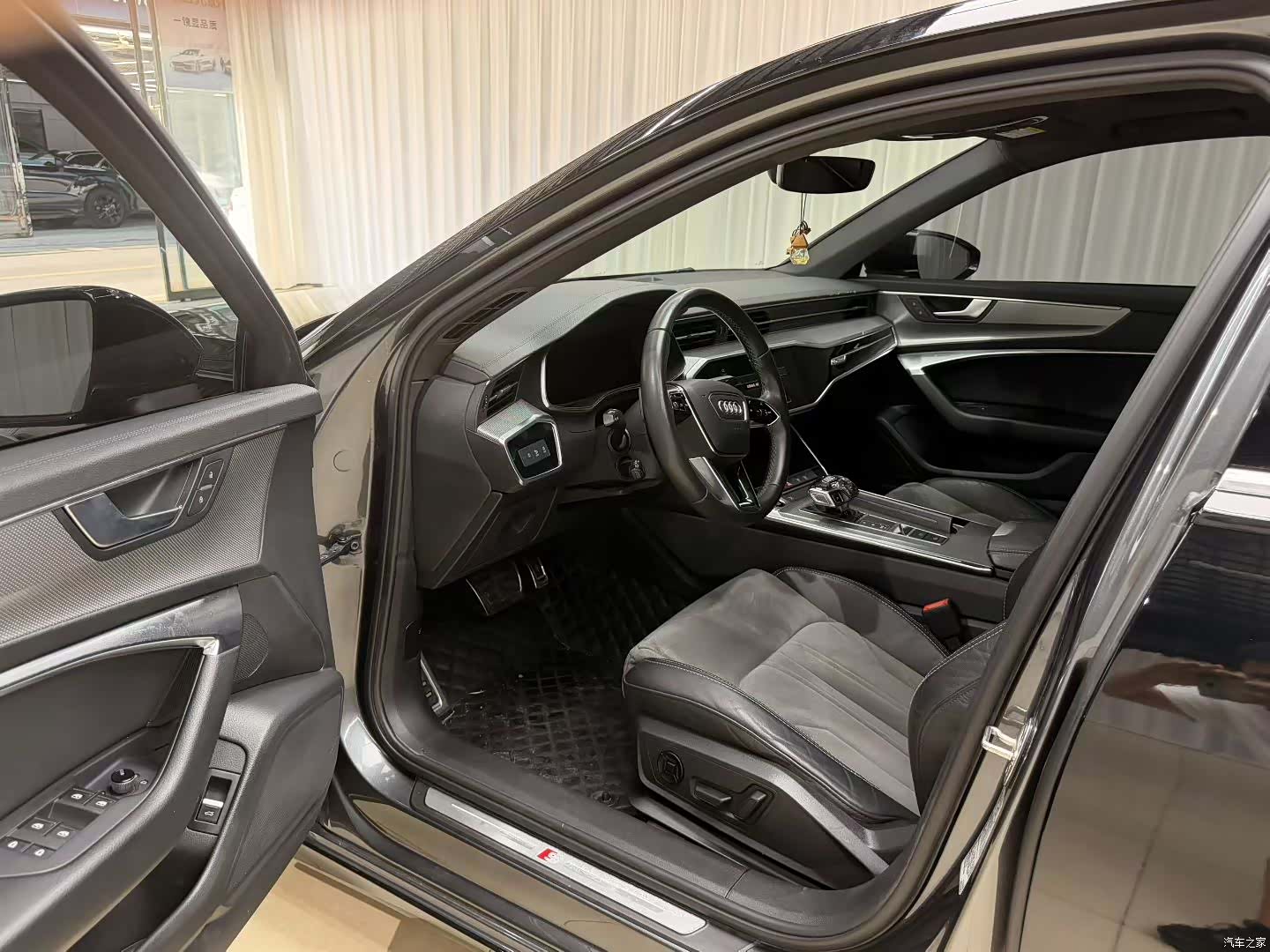 Audi A6L, 2021 4