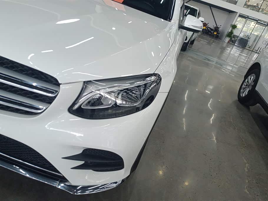 Mercedes-Benz GLC Mercedes-Benz GLC