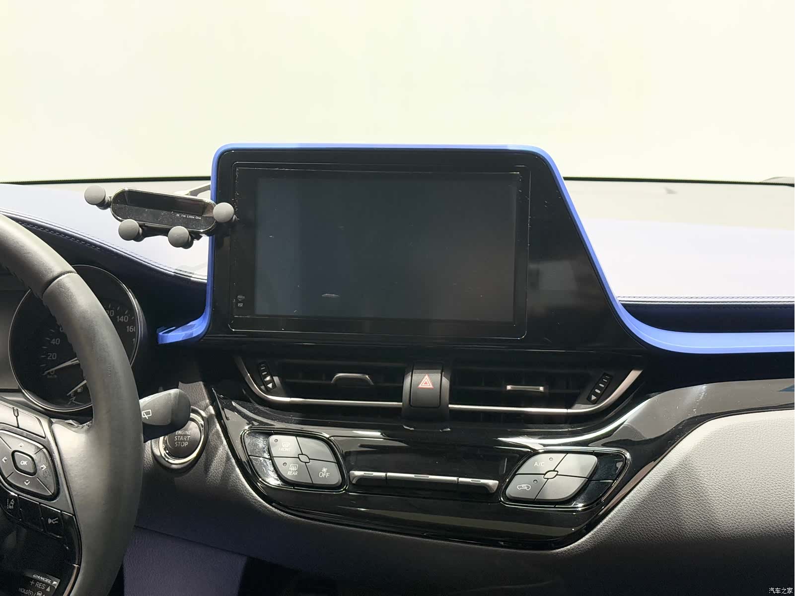 Toyota C-HR, 2021 9