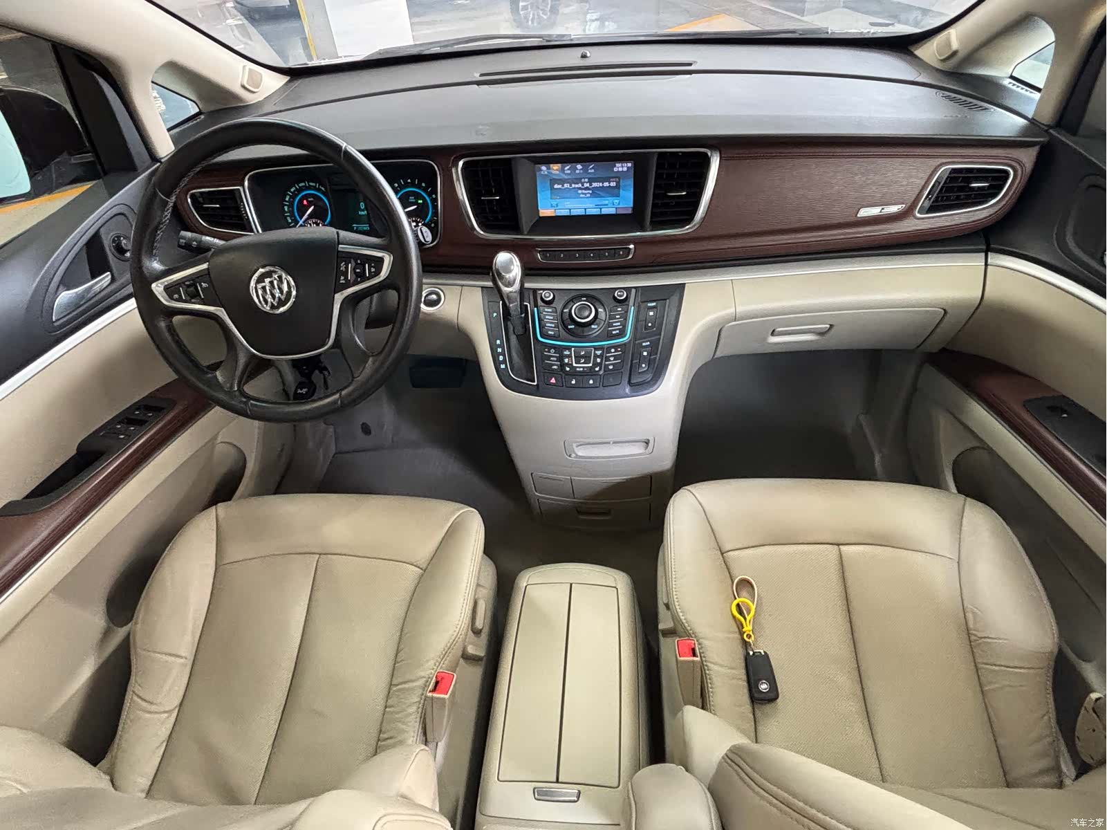 Buick GL8, 2016 7