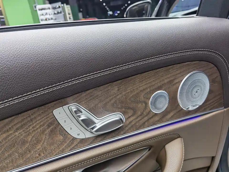 Mercedes-Benz E-class Mercedes-Benz E-class
