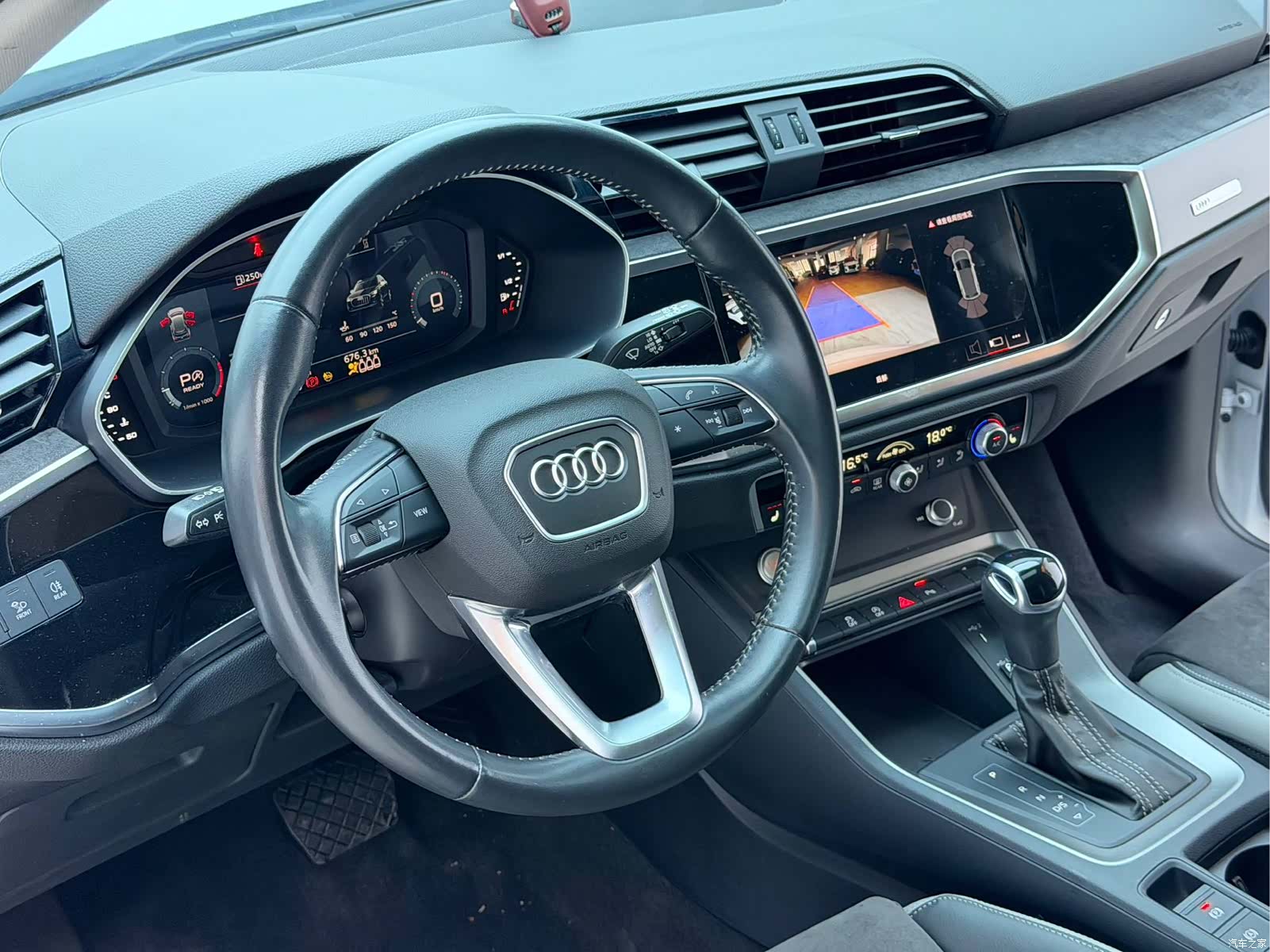 Audi Q3, 2023 8