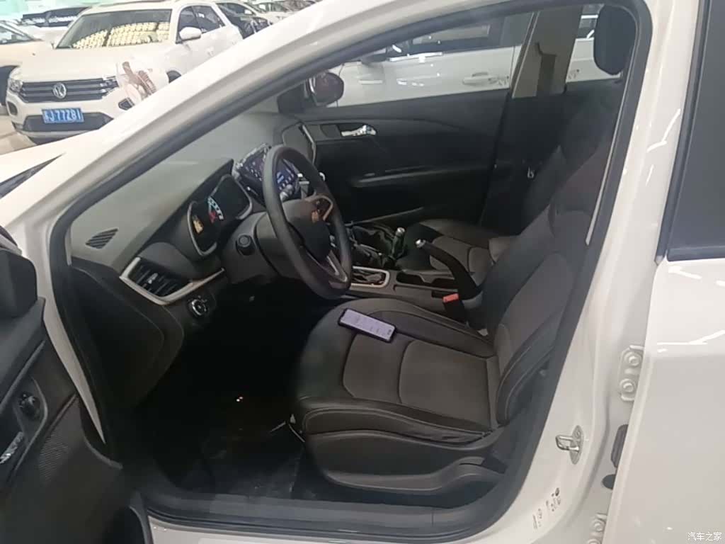 Chevrolet 320, 2019 15