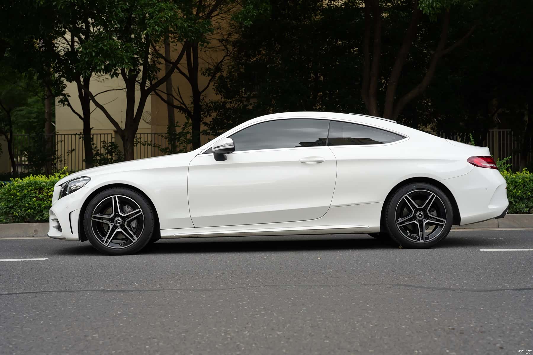 Mercedes-Benz C-Class, 2019 13