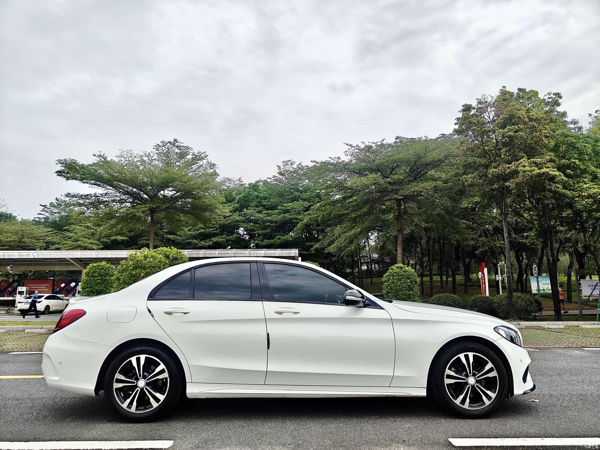 Mercedes-Benz C-Class, 2017 8