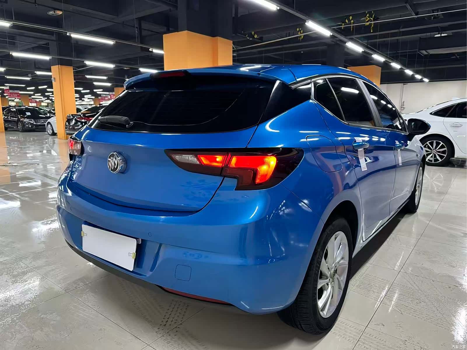 Buick Verano, 2017 13