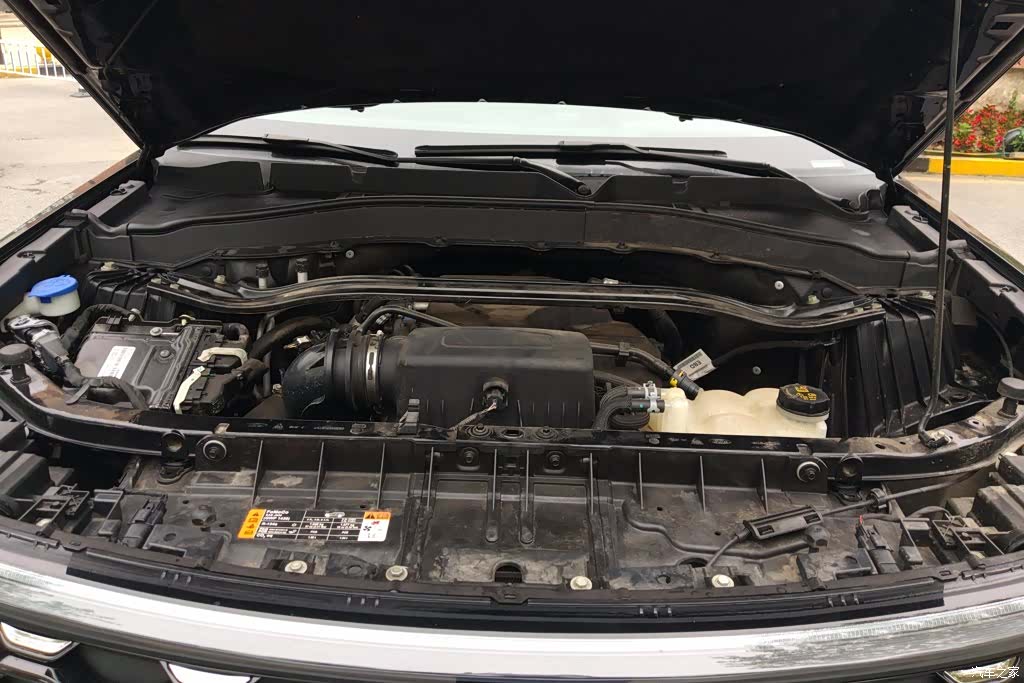 Ford Explorer, 2023 10