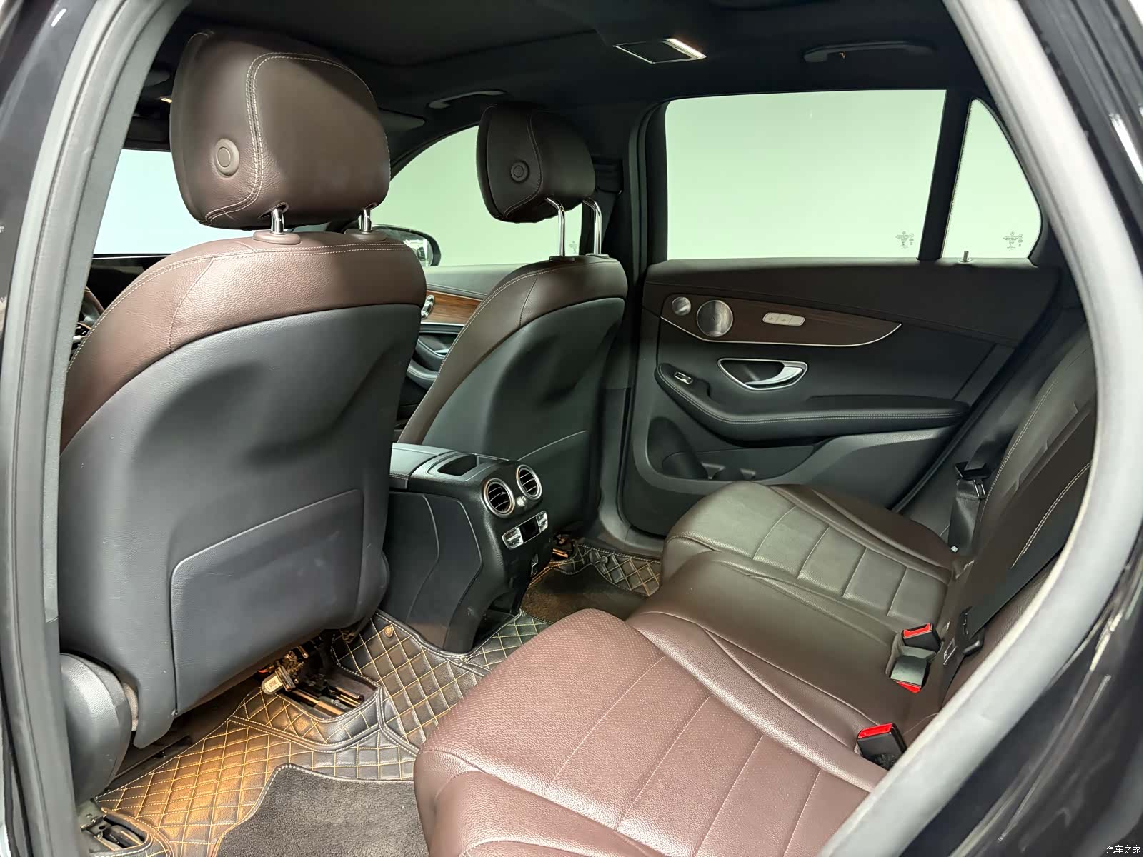Mercedes-Benz GLC, 2021 10