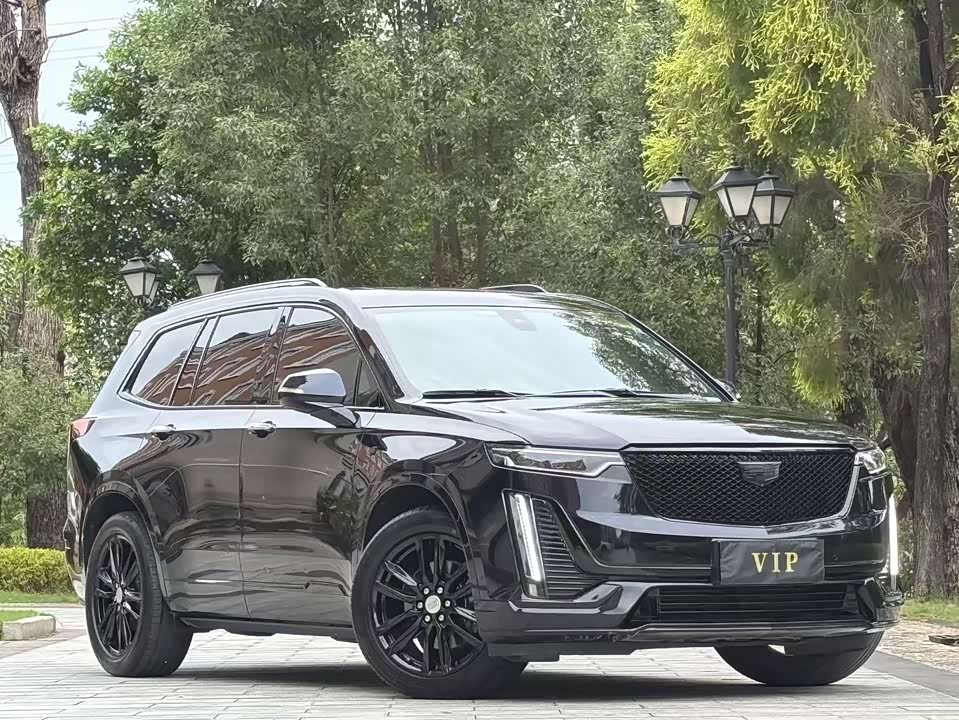 Cadillac XT6