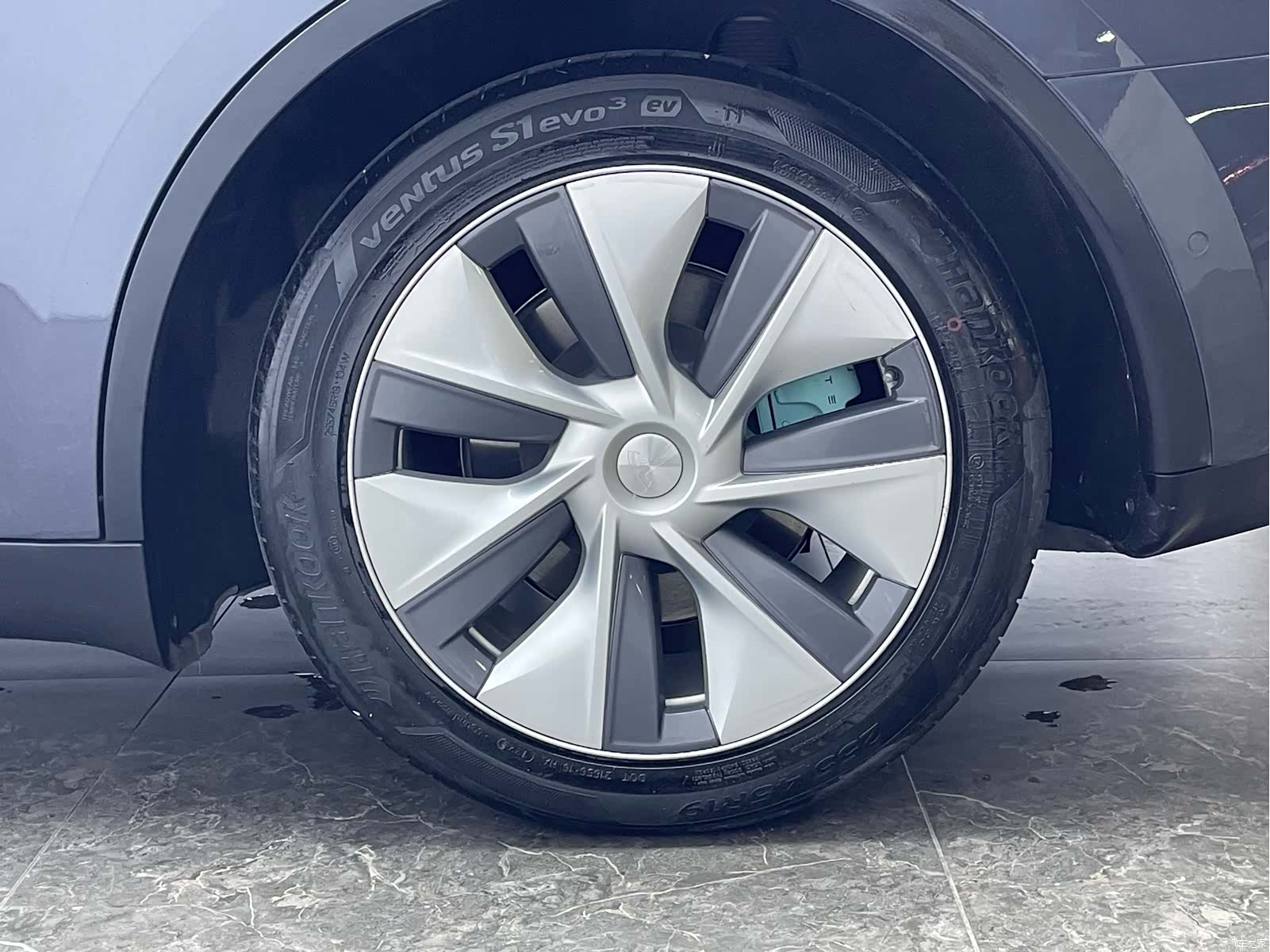 Tesla Model Y, 2022 6