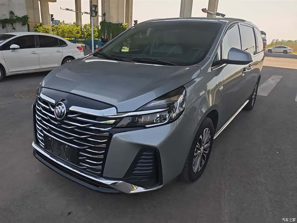 Buick GL8, 2023 1