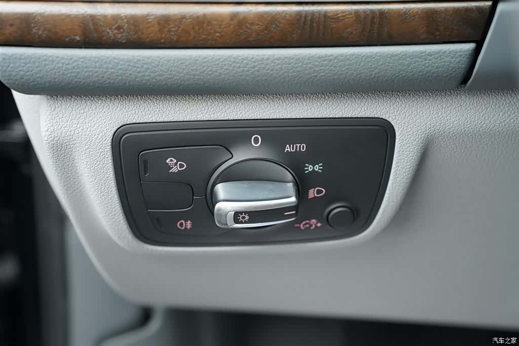 Audi A6L, 2014 7