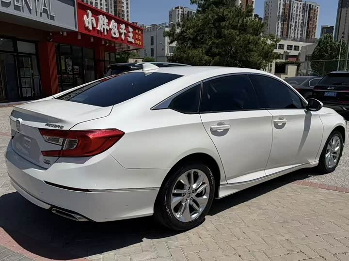 Honda Accord, 2019 года фото 5
