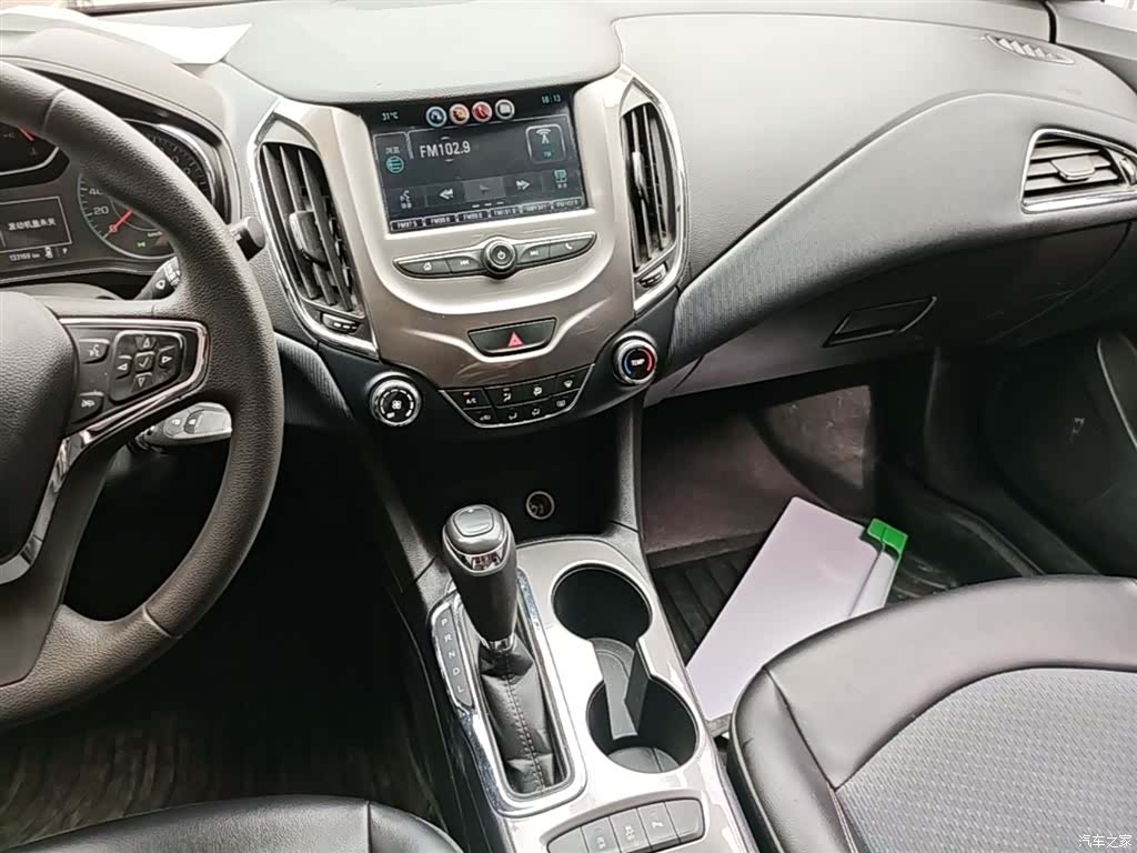 Chevrolet 320, 2019 13