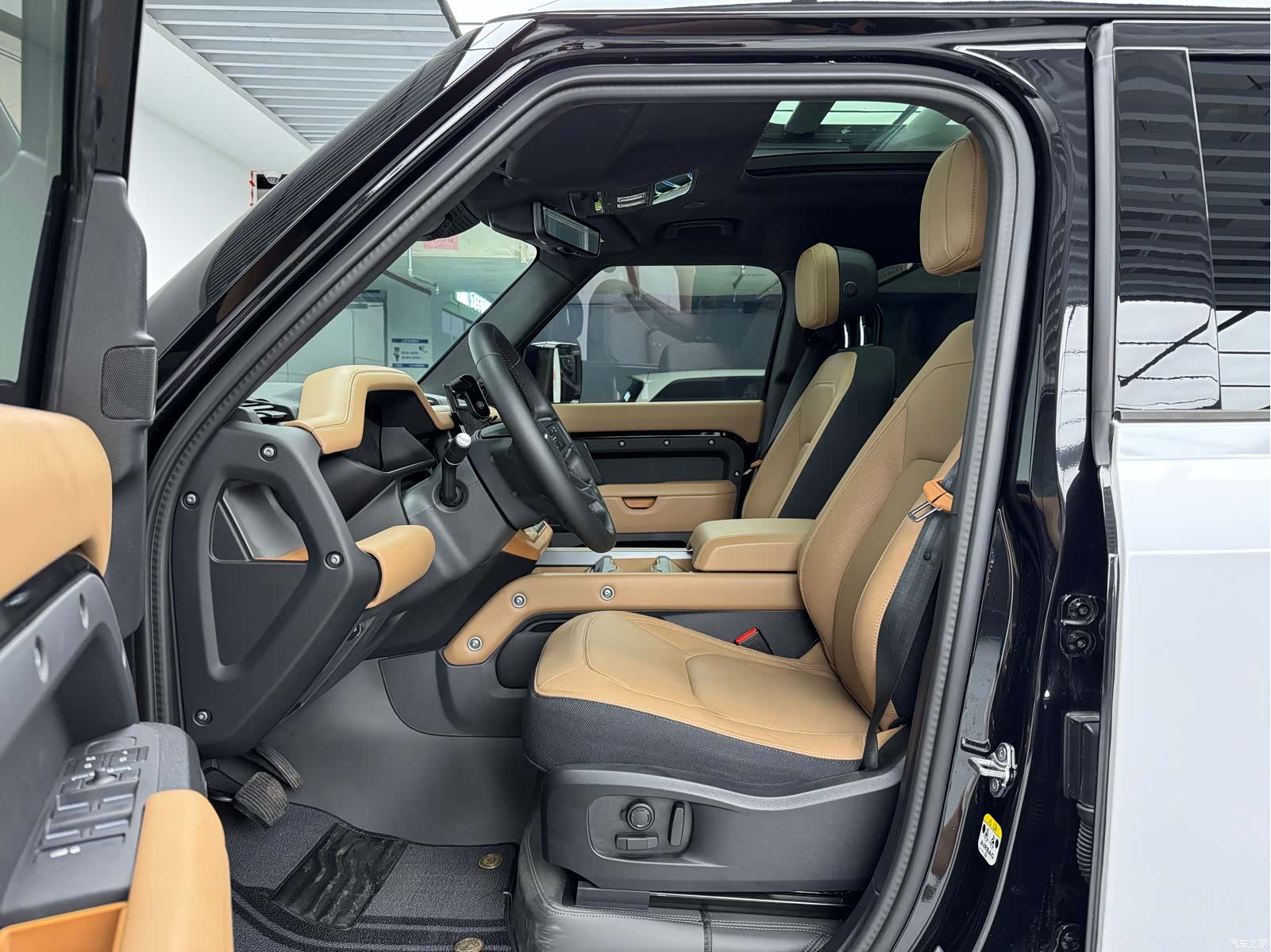 Land Rover Defender, 2025 9