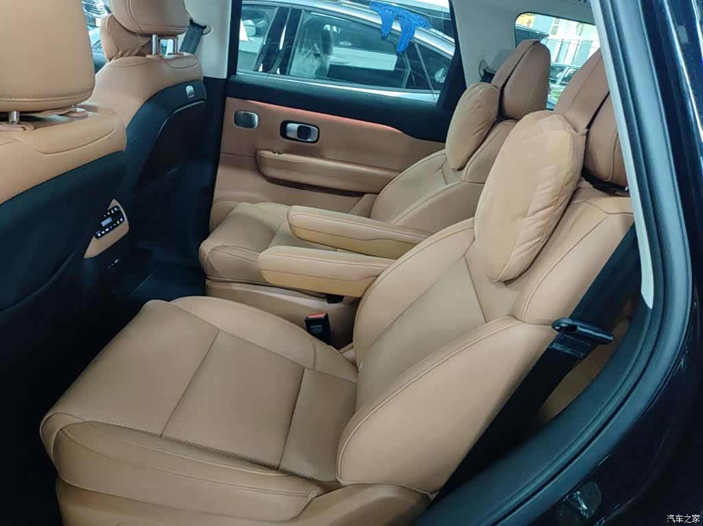 Leapmotor C16, 2025 17
