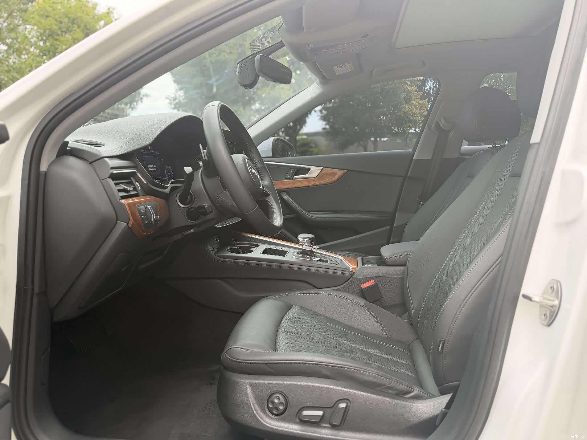 Audi A4L, 2020 4