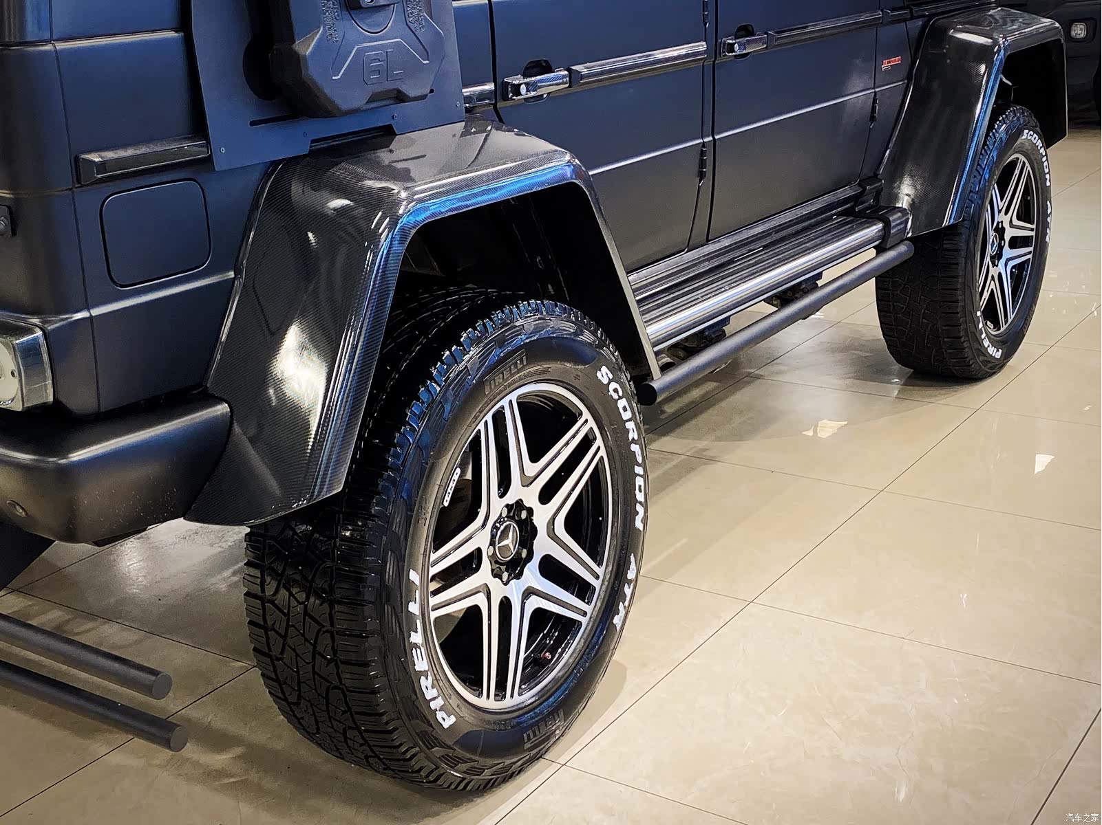 Mercedes-Benz G-Class, 2011 10