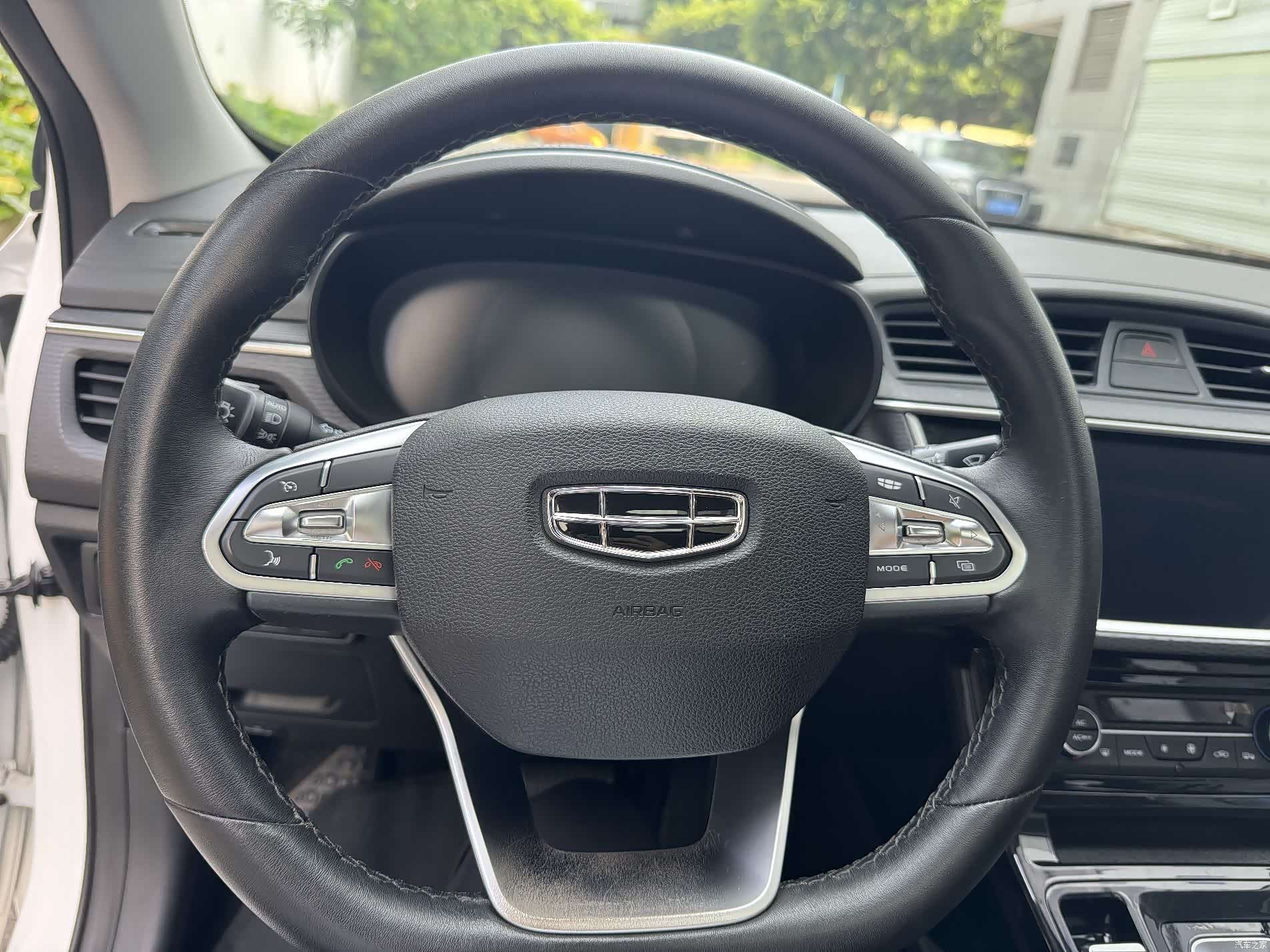 Geely Emgrand, 2020 7