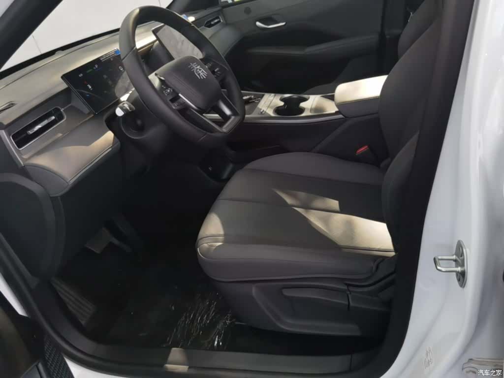 BYD Qin, 2026 15