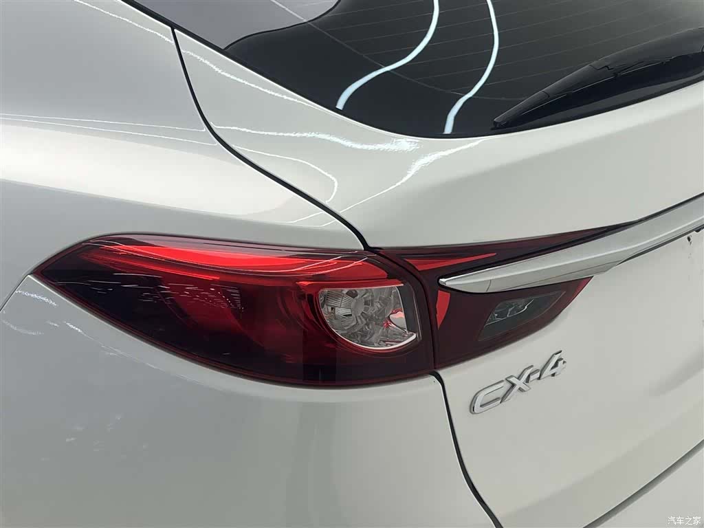 Mazda CX-4, 2019 7