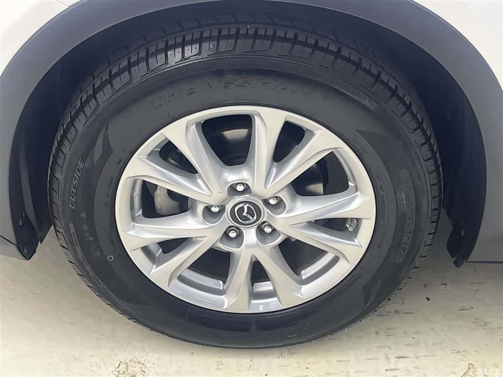 Mazda CX-4, 2019 9