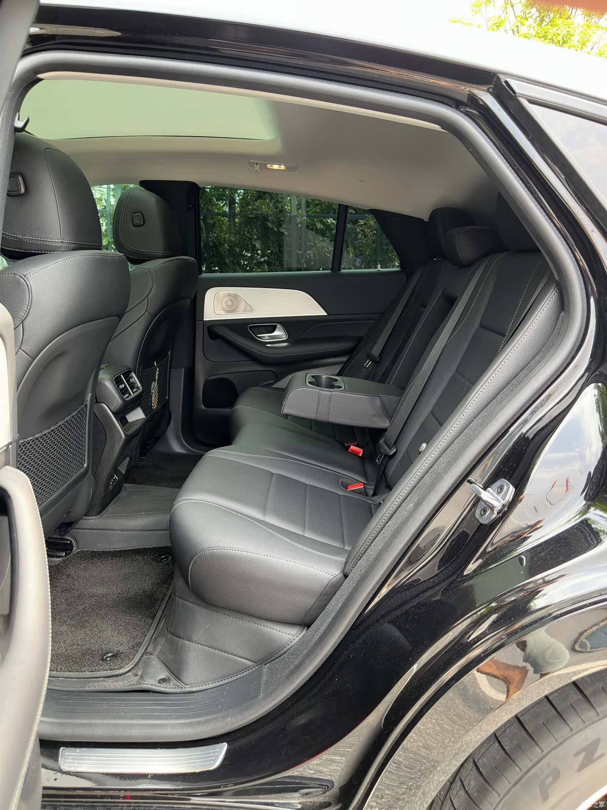 Mercedes-Benz GLE, 2025 16