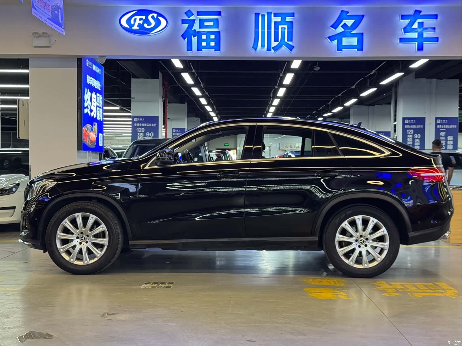 Mercedes-Benz GLE, 2019 4