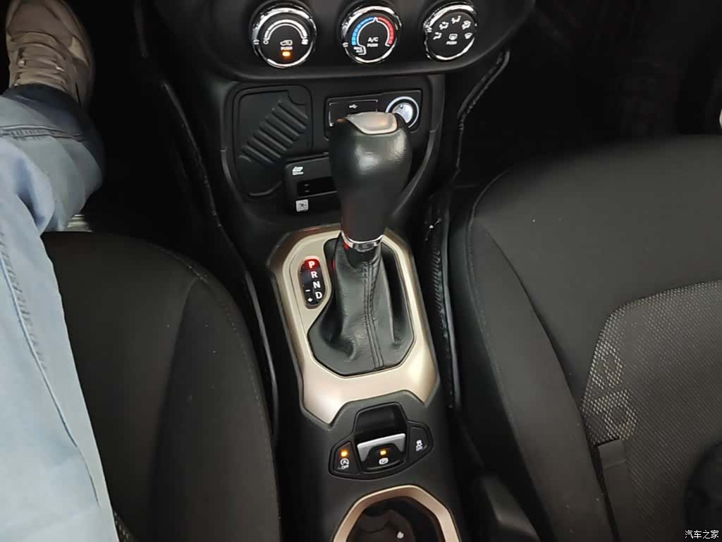 Jeep Renegade, 2016 14