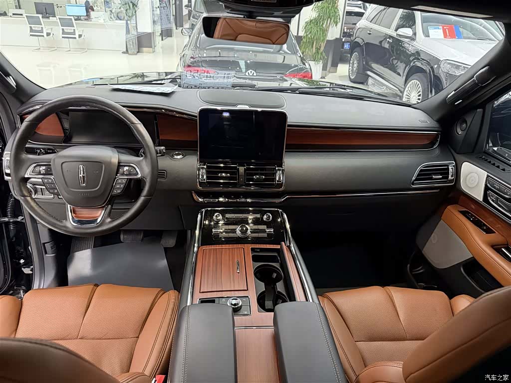 Lincoln Navigator, 2021 9