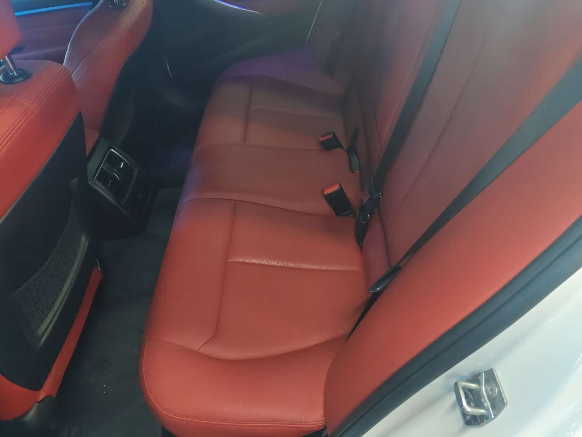 BMW 3 Series, 2019 10