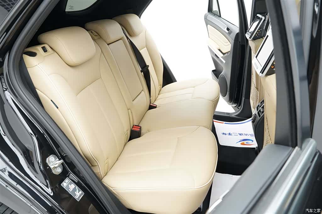 Mercedes-Benz M-Class, 2012 12