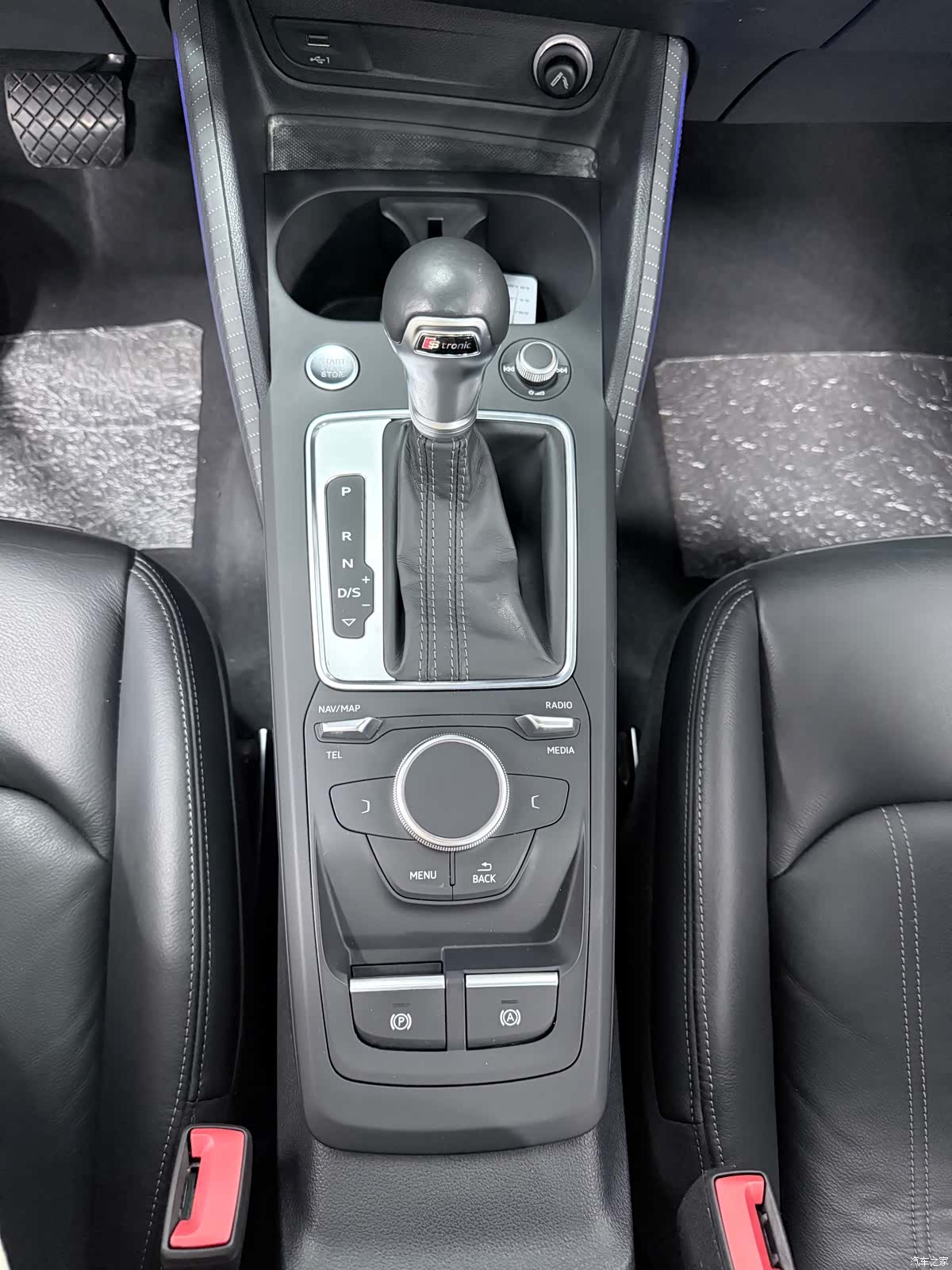 Audi Q2L, 2022 14