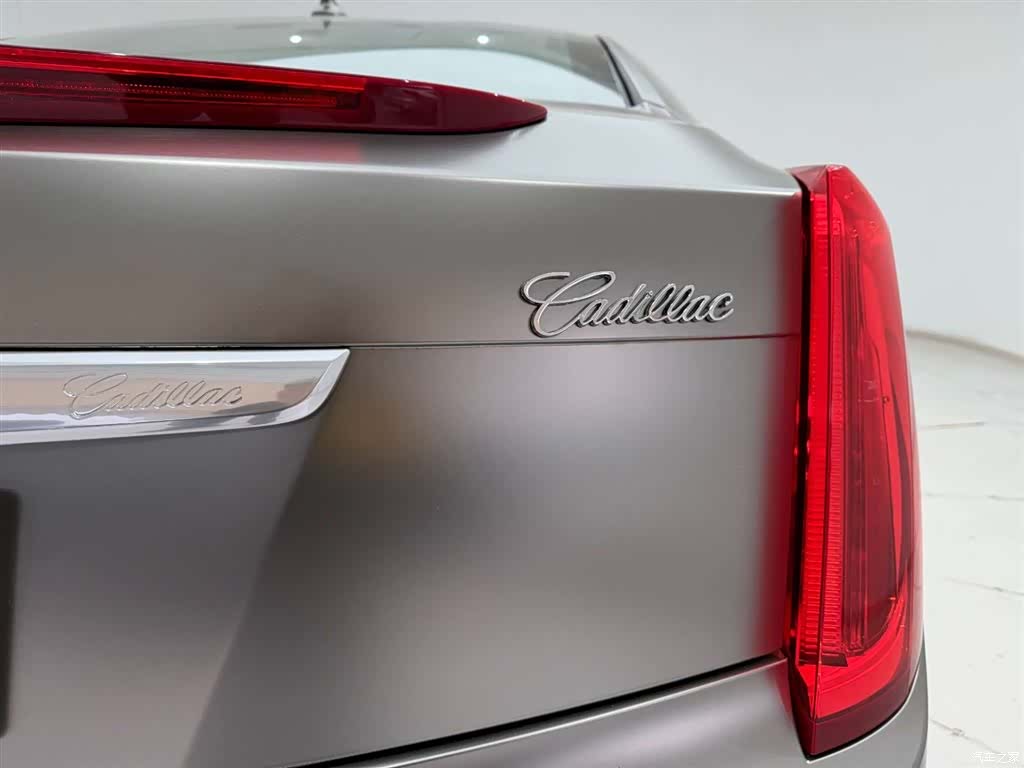 Cadillac XTS, 2015 10