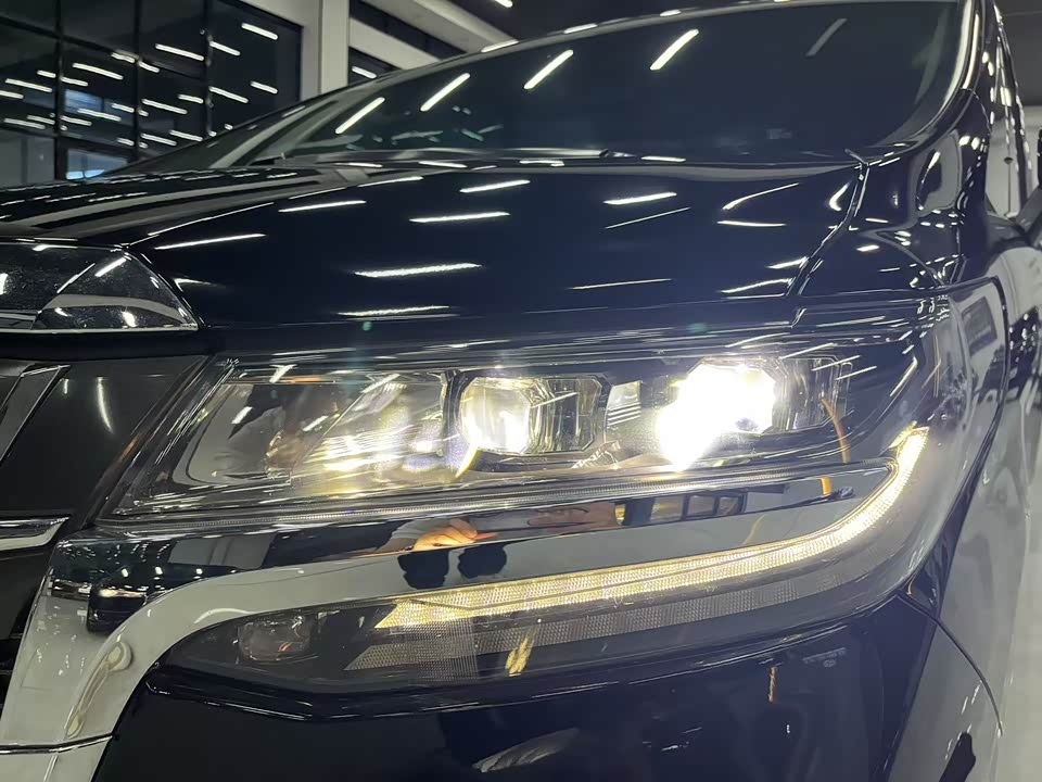Toyota Elfa Toyota Elfa
