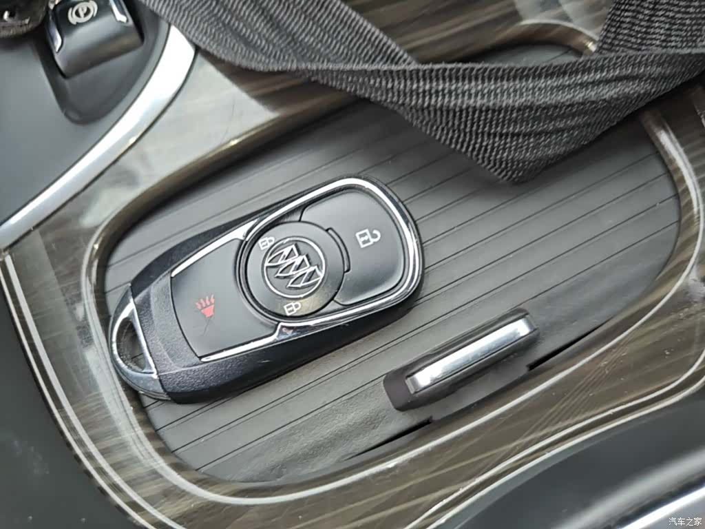 Buick Envision Plus, 2017 9