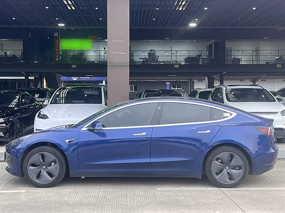 Tesla Model 3 Tesla Model 3