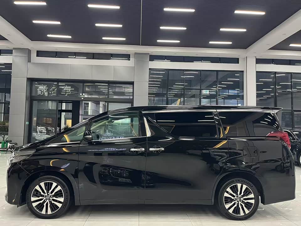 Toyota Elfa Toyota Elfa